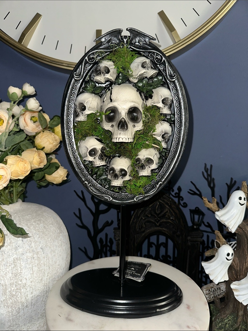 Gothic Skull Cluster Oval Display with Moss